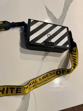 OFF-WHITE Sholder bag